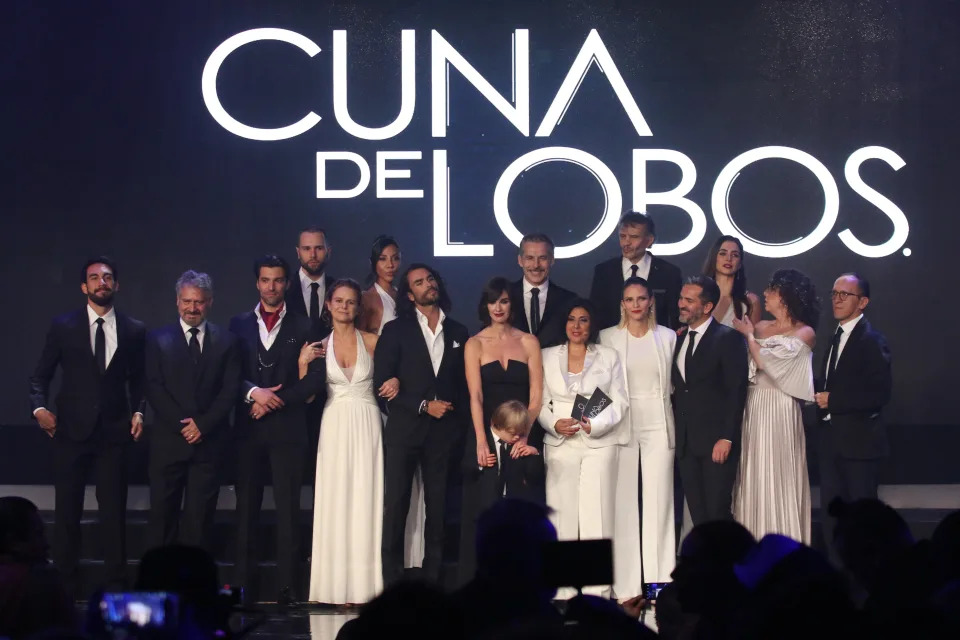 MEXICO CITY, MEXICO - OCTOBER 02: Cast Members poses for photos during the presentation of new Televisa's soap opera 'Cuna de Lobos' at Televisa San Angel on October 2, 2019 in Mexico City, Mexico. (Photo by Adriu00e1n Monroy/Medios y Media/Getty Images)