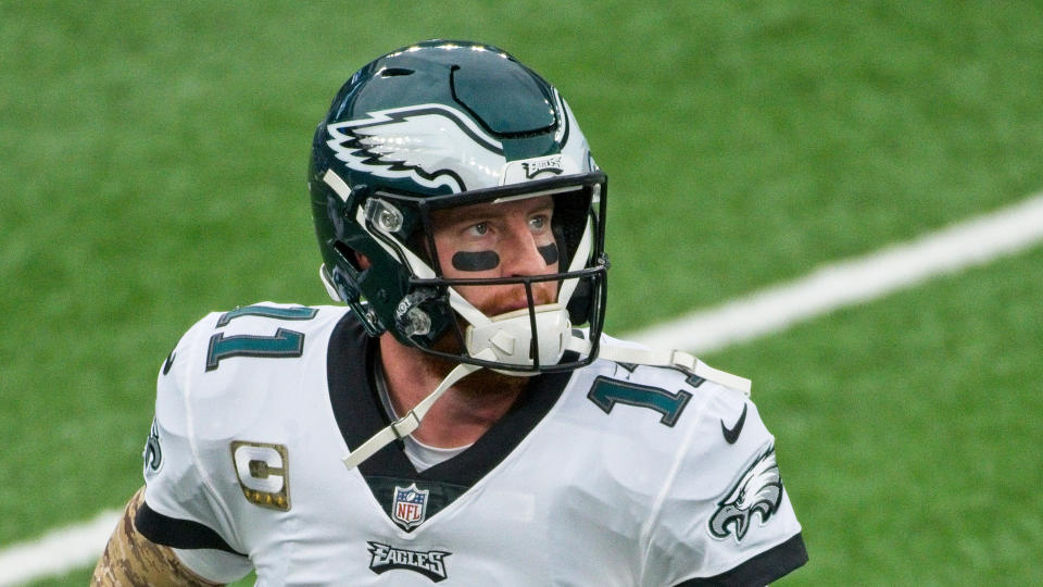 The Philadelphia Eagles have a tough decision to make with Carson Wentz. (Photo by Andy Lewis/Icon Sportswire via Getty Images)