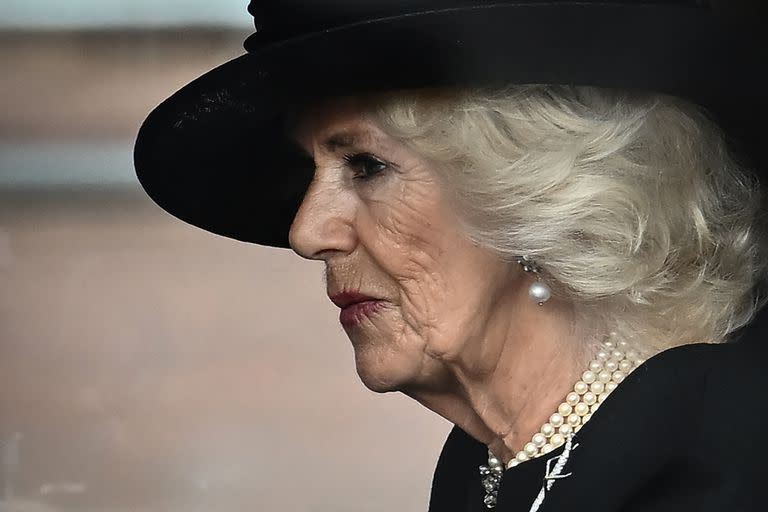 Camilla, la reina consorte, en el Palacio de Buckingham. (Photo by Marco BERTORELLO / AFP)