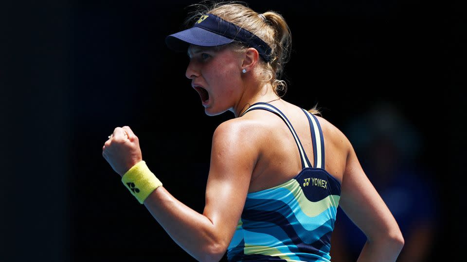 Yastremska celebrates against Azarenka. - Edgar Su/Reuters