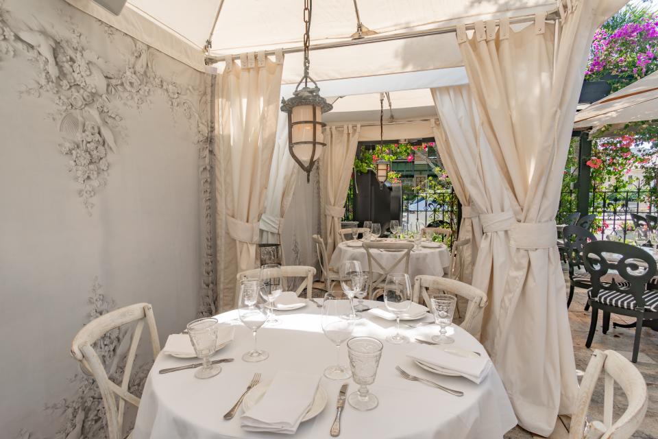 Picnic in a cabana at The Continental in Naples.