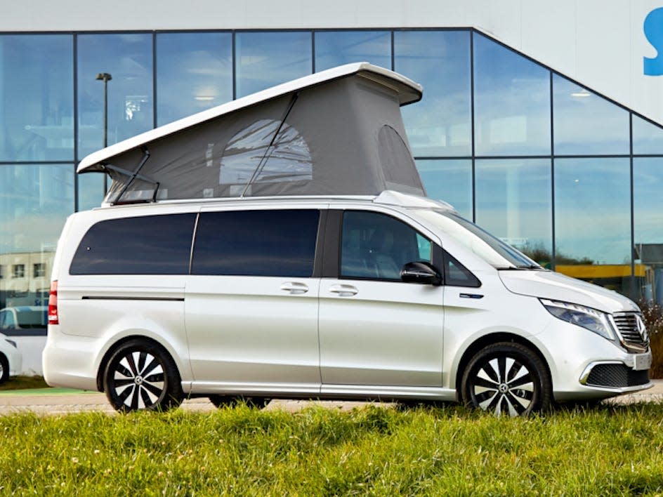 The Mercedes-Benz EQV outside a Sortimo facility.