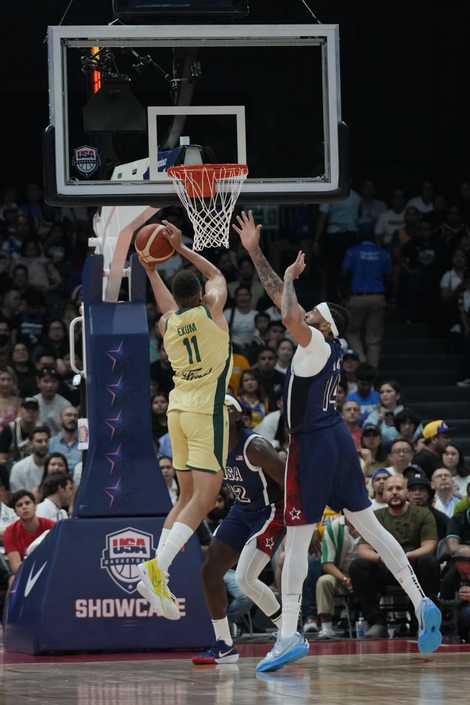 US men's basketball team builds big lead then holds off Australia for