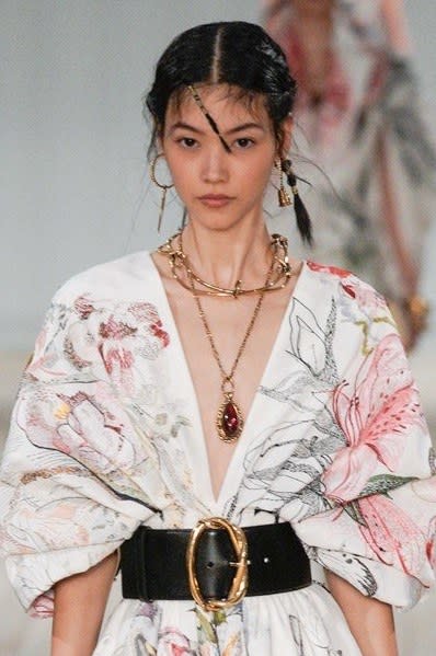 <h1 class="title">Alexander McQueen</h1><cite class="credit">Photo: Alessandro Lucioni / Gorunway.com</cite>