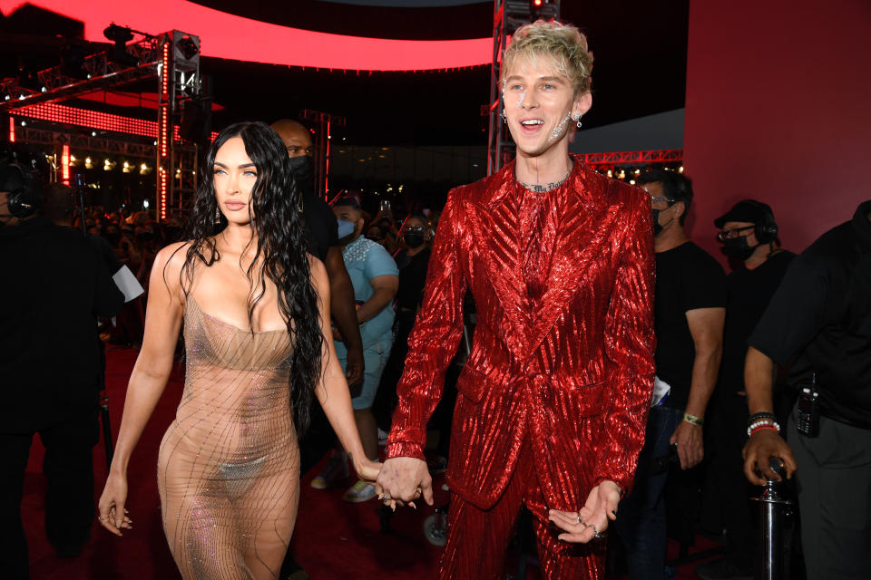 NEW YORK, NEW YORK - SEPTEMBER 12: (L-R) Megan Fox and Machine Gun Kelly attend the 2021 MTV Video Music Awards at Barclays Center on September 12, 2021 in the Brooklyn borough of New York City. (Photo by Kevin Mazur/MTV VMAs 2021/Getty Images for MTV/ ViacomCBS)