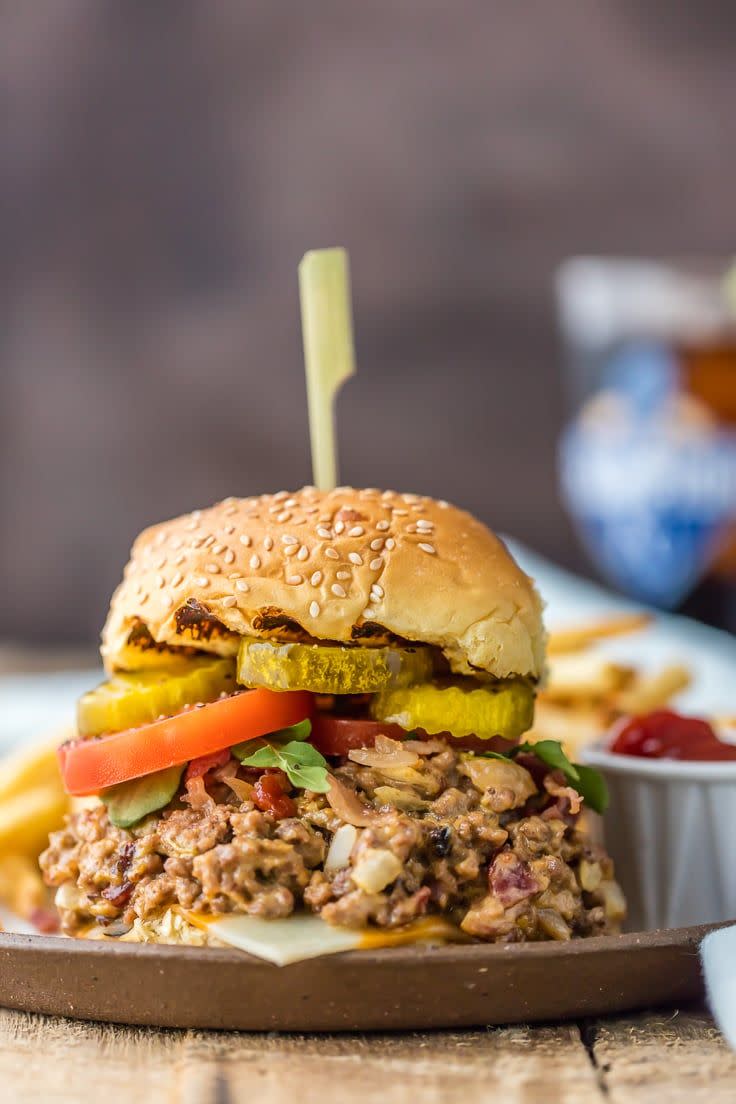 Slow Cooker Cheeseburger Sloppy Joes