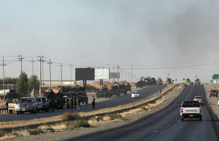 Vehicles of Kurdish Peshmarga Forces are seen near Altun Kupri, between Kirkuk and Erbil, Iraq October 20, 2017. REUTERS/Azad Lashkari