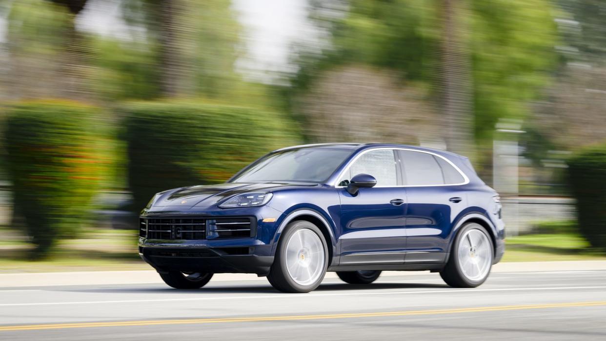 2024 porsche cayenne