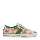 <a href="https://www.elle.fr/Mode/Les-news-mode/It-piece-Gucci-lance-une-nouvelle-sneaker-inspiree-de-ses-archives#xtor=AL-541" rel="nofollow noopener" target="_blank" data-ylk="slk:Voir la suite des photos sur ELLE.fr;elm:context_link;itc:0;sec:content-canvas" class="link ">Voir la suite des photos sur ELLE.fr</a><br><h3> A lire aussi </h3><ul><li><a href="https://www.elle.fr/Mode/Chaussures/Ces-baskets-vintage-sont-partout-sur-Instagram#xtor=AL-541" rel="nofollow noopener" target="_blank" data-ylk="slk:Ces baskets vintage sont partout sur Instagram;elm:context_link;itc:0;sec:content-canvas" class="link ">Ces baskets vintage sont partout sur Instagram</a></li><li><a href="https://www.elle.fr/Mode/Les-news-mode/Cette-basket-sera-la-plus-tendance-de-2020-3831260#xtor=AL-541" rel="nofollow noopener" target="_blank" data-ylk="slk:Cette basket sera la plus tendance de 2020;elm:context_link;itc:0;sec:content-canvas" class="link ">Cette basket sera la plus tendance de 2020</a></li><li><a href="https://www.elle.fr/Mode/Les-news-mode/Voici-la-basket-la-plus-populaire-de-2019-3826379#xtor=AL-541" rel="nofollow noopener" target="_blank" data-ylk="slk:Voici la basket la plus populaire de 2019;elm:context_link;itc:0;sec:content-canvas" class="link ">Voici la basket la plus populaire de 2019</a></li><li><a href="https://www.elle.fr/Mode/Chaussures/Selection-baskets-femme-pour-etre-bien-dans-ses-pompes#xtor=AL-541" rel="nofollow noopener" target="_blank" data-ylk="slk:30 baskets pour être bien dans ses pompes;elm:context_link;itc:0;sec:content-canvas" class="link ">30 baskets pour être bien dans ses pompes </a></li><li><a href="https://www.elle.fr/Astro/Horoscope/Quotidien#xtor=AL-541" rel="nofollow noopener" target="_blank" data-ylk="slk:Consultez votre horoscope sur ELLE;elm:context_link;itc:0;sec:content-canvas" class="link ">Consultez votre horoscope sur ELLE</a></li></ul>