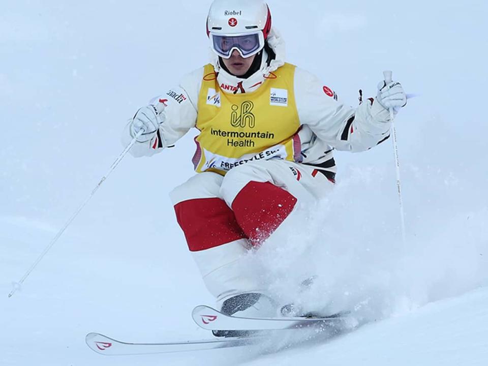 Mikaël Kingsbury won his record fourth world championship moguls race on Saturday, defeating Matt Graham of Australia and Sweden's Walter Wallberg, the 2020 Olympic gold medallist, in Bakuriani, Georgia.  (Christian Petersen/Getty Images/File - image credit)