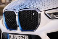 <p>2023 BMW iX5 Hydrogen prototype</p>