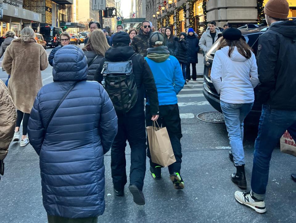 crowds on 5th avenue