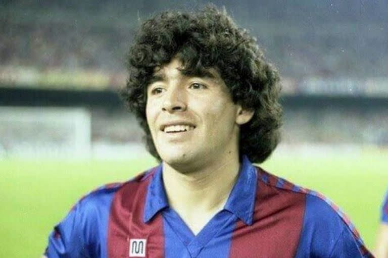 Escándalos en Barcelona: diez estrellas que dejaron huella y se fueron mal. Diego Maradona.