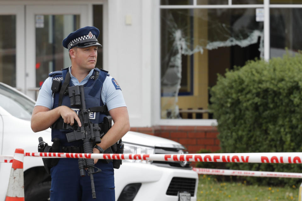 Internet companies say they've been scrambling to remove video of the massshooting in Christchurch, New Zealand, but US politicians are concerned theyhaven't been doing enough