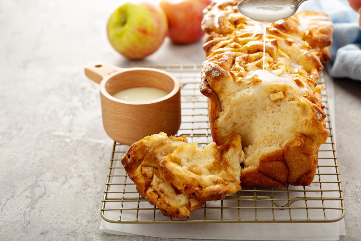 Pull apart apple and cinnamon bread with creamy glaze