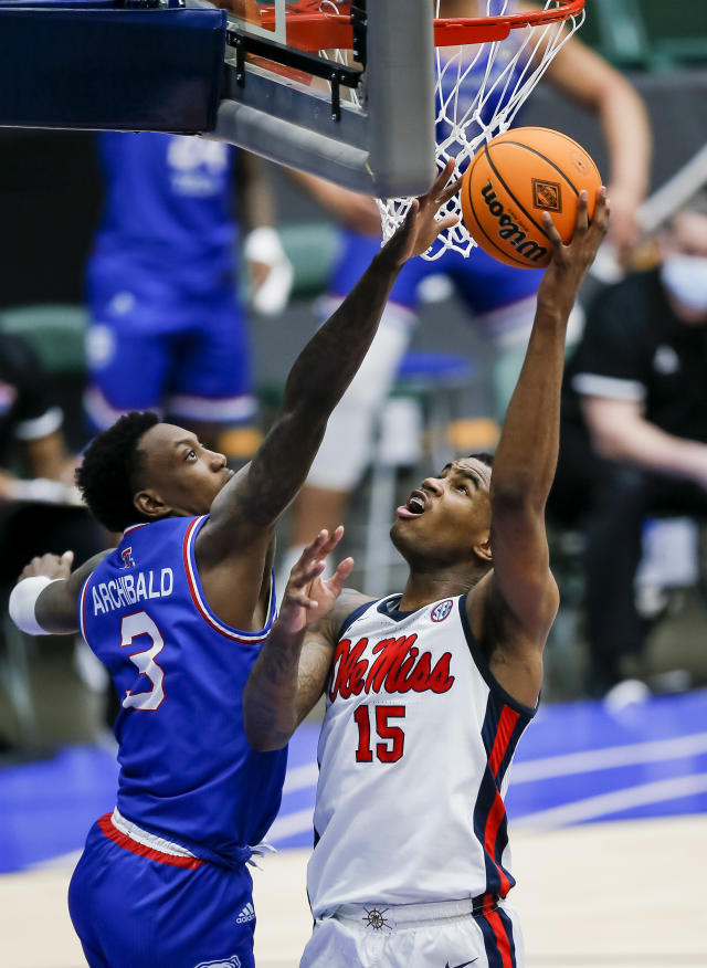 Louisiana Tech uses big 2nd-half run to beat Ole Miss in NIT