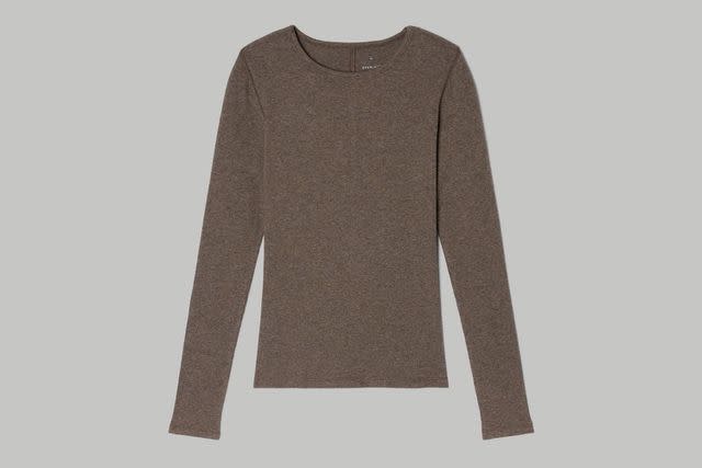 <p>Everlane</p>