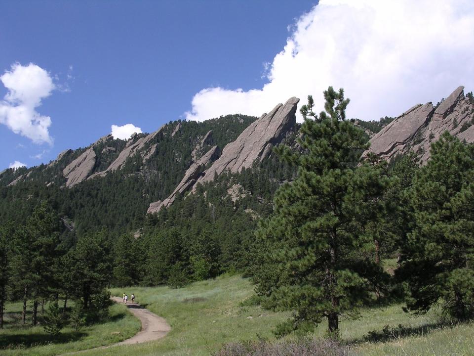 Boulder Flatirons mountain range is a great place for a hike (Getty Images/iStockphoto)