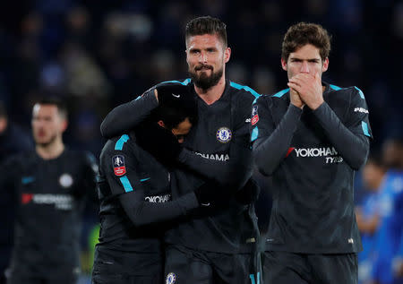 Soccer Football - FA Cup Quarter Final - Leicester City vs Chelsea - King Power Stadium, Leicester, Britain - March 18, 2018 Chelsea's Olivier Giroud celebrates after the match with Pedro and Marcos Alonso Action Images via Reuters/Andrew Couldridge