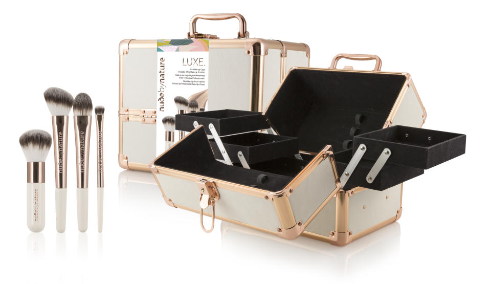 <p>And with a brush collection, must come an epic beauty case, like this $99.95 <a rel="nofollow noopener" href="https://www.priceline.com.au/brand/nude-by-nature/nude-by-nature-luxe-pro-makeup-case-4-piece-brush-collection-1-kit" target="_blank" data-ylk="slk:Nude By Nature Luxe Pro Makeup Case;elm:context_link;itc:0;sec:content-canvas" class="link ">Nude By Nature Luxe Pro Makeup Case</a> </p>