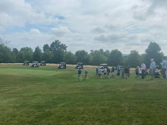 PHOTOS: Golfing with Donald Trump requires a lot of golf carts, as the LIV  Golf pro-am demonstrated