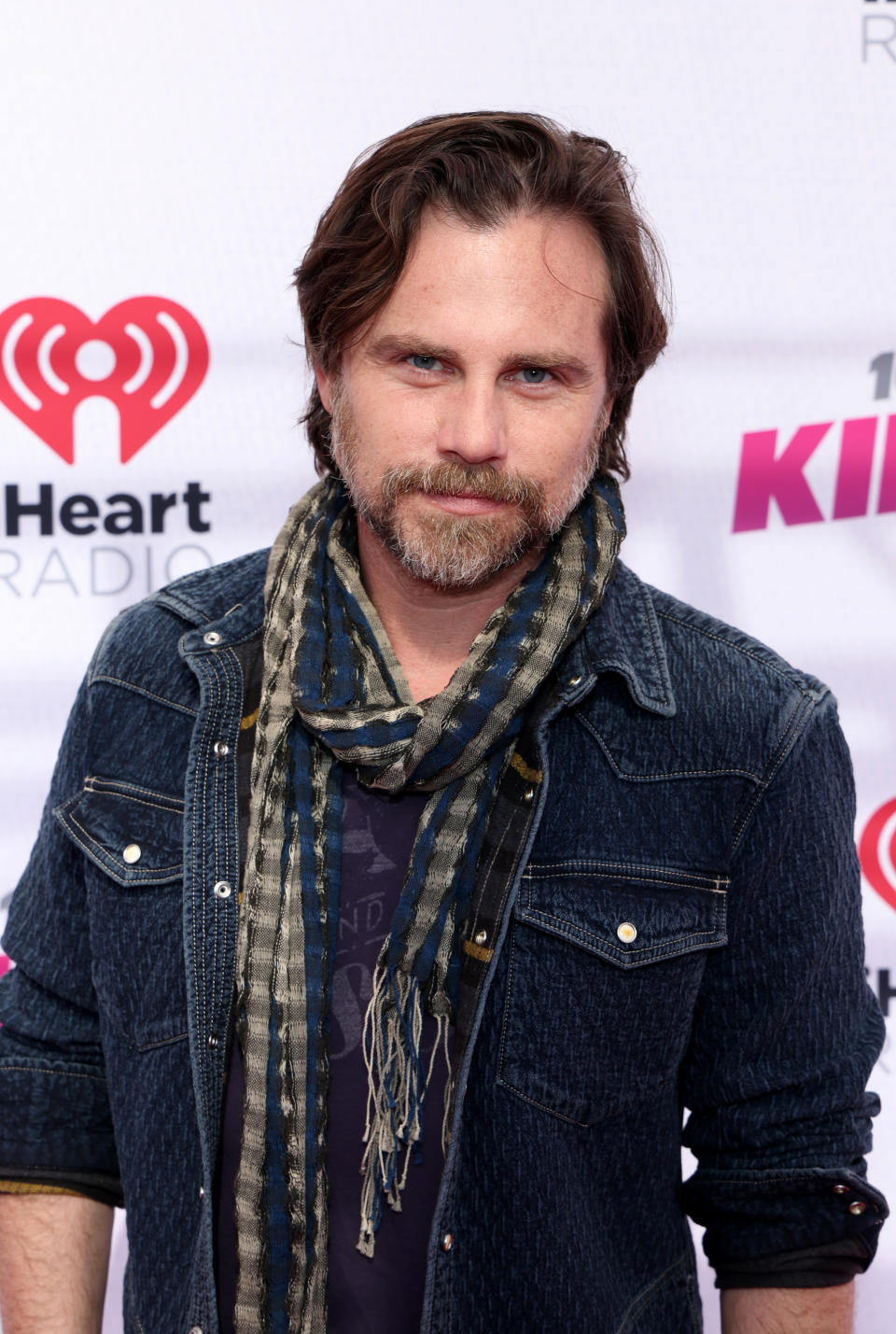 Closeup of Rider Strong