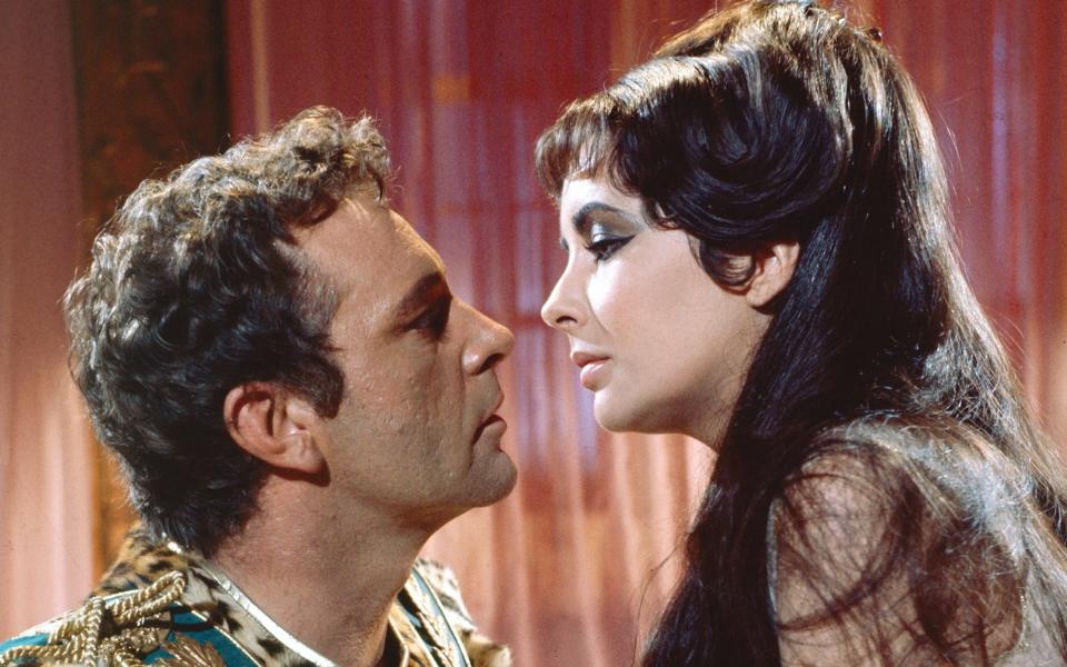 Richard Burton and Elizabeth Taylor in Cleopatra