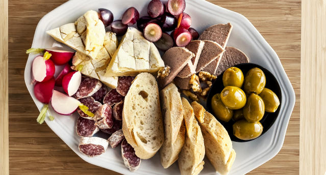 Woman Recommends Controversial 'Girl Dinner' Lunchables Diet