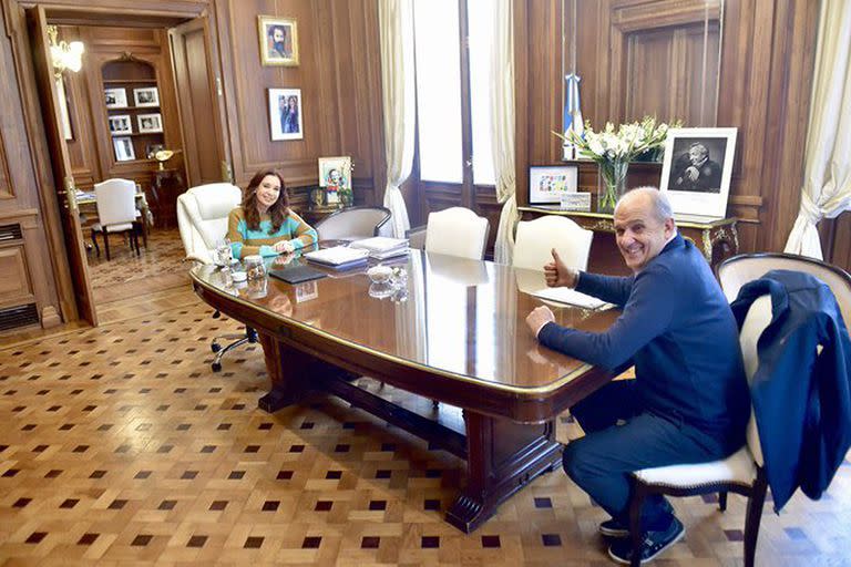 Cristina Kirchner durante una reunión con Pablo Zurro en el Senado