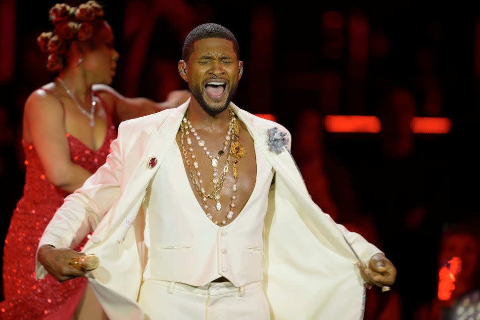 BOULOGNE-BILLANCOURT, FRANCE - SEPTEMBER 25: Usher performs onstage during his residency at La Seine Musicale on September 25, 2023 in Boulogne-Billancourt, France.