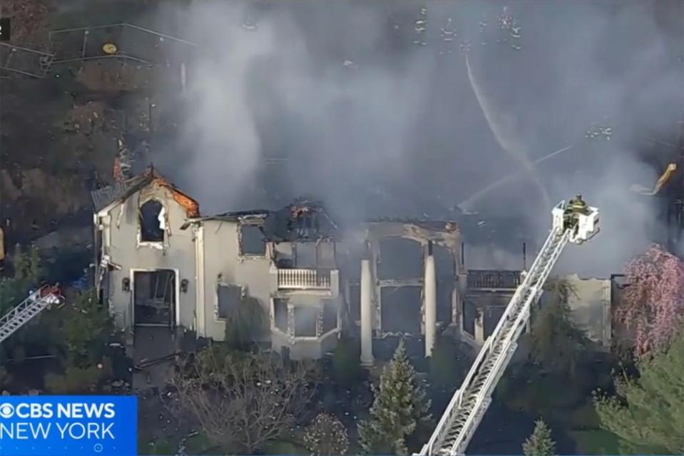 A fire destroyed the Chassidim of the Heights temple in Rockland County, New York, on Wednesday. CBS