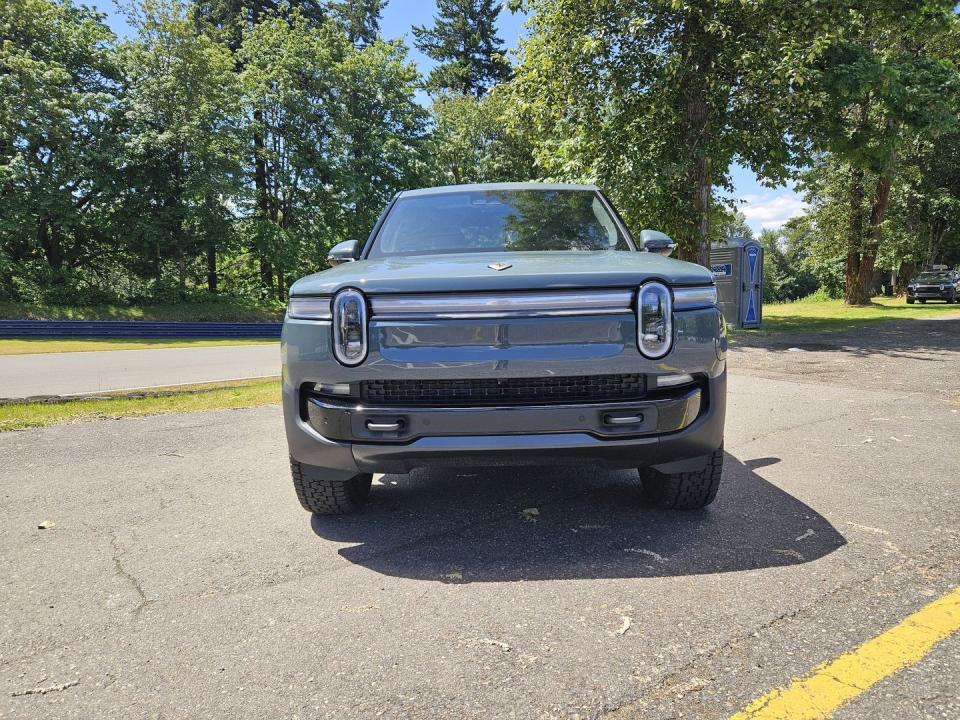 2025 rivian r1 lineup