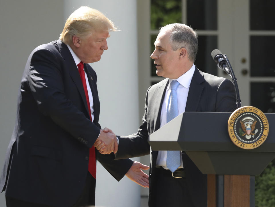 President Trump shakes hands with EPA Administrator Scott Pruitt at the White House on June 1, 2017. (Photo: Andrew Harnik/AP)