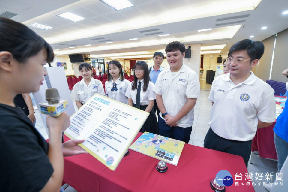 彰化青年迎接議事體驗新挑戰，縣議會打造成長大舞台舉辦青年議事體驗營。圖／記者鄧富珍攝