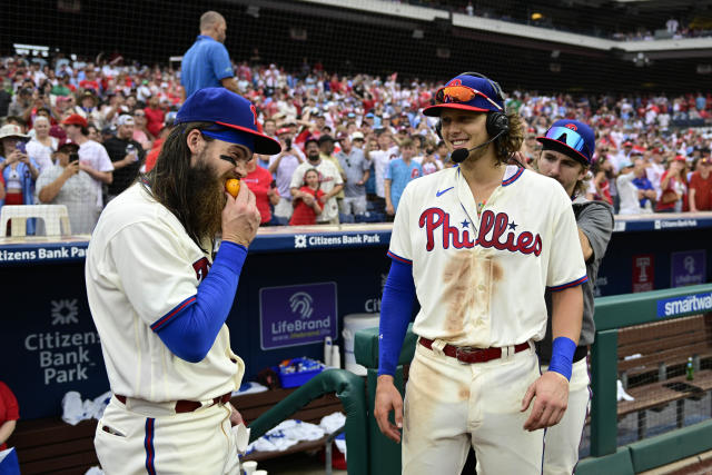 Watch Phillies Alec Bohm's loved ones' amazing reaction to his first career  at-bat