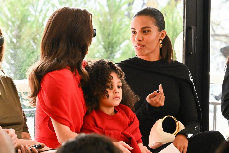 <h1 class="title">"Les Sculptures" Jacquemus' Fashion Show : Front Row At Fondation Maeght At Saint-Paul-De-Vence</h1><cite class="credit">Stephane Cardinale - Corbis/Getty Images</cite>