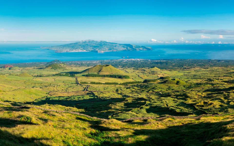 View towards neighbouring island Faial from Pico - REDA&CO/Universal Images Group Editorial