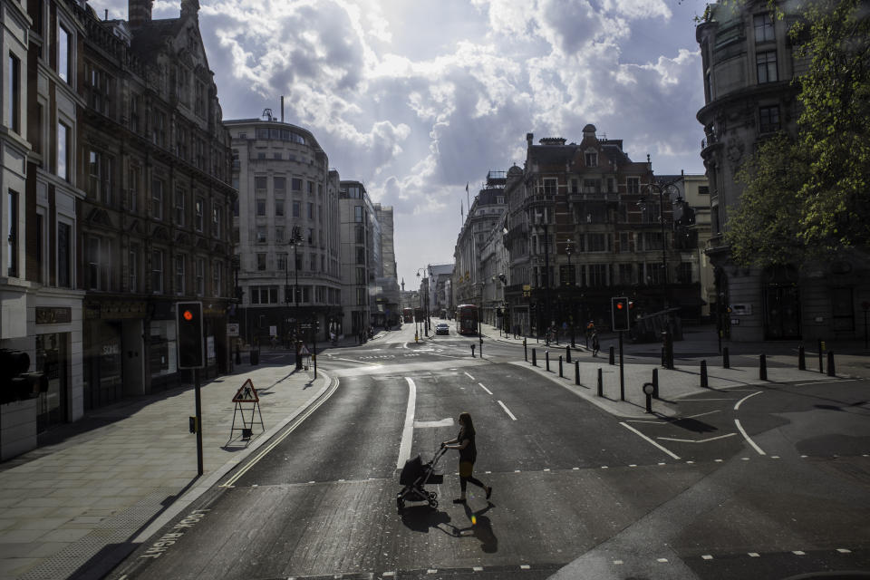  A nearly deserted Strand St during lockdown due to corona virus pandemic. United Kingdom Health Ministry recorded a total of 84,279 infections and 10,612 death since the beginning of the outbreak. (Photo by Rahman Hassani / SOPA Images/Sipa USA) 
