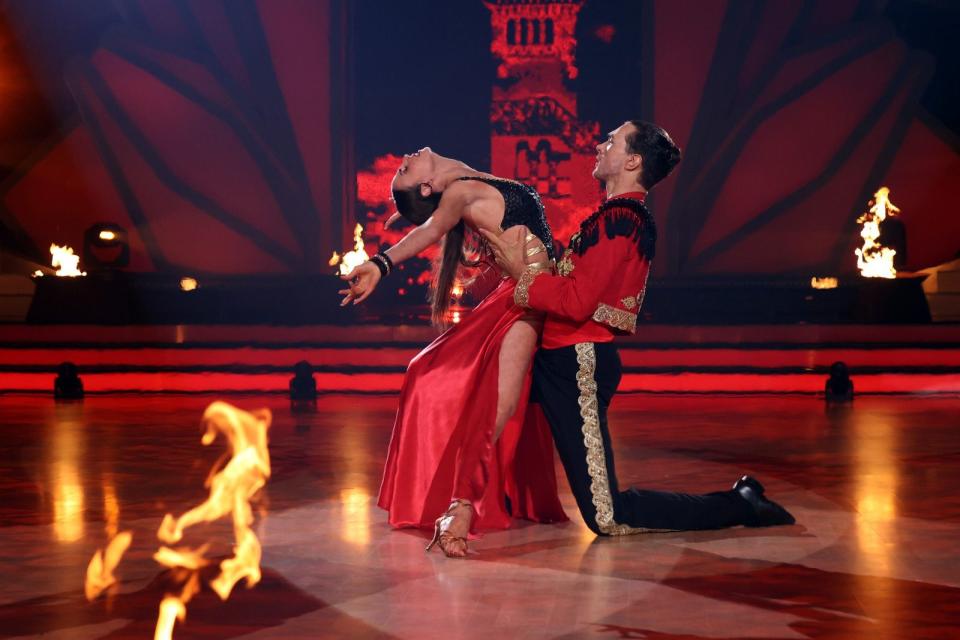 Für Ekaterina Leonova und Timon Krause war im Halbfinale von "Let's Dance" Schluss. (Bild: RTL / Frank W. Hempel)