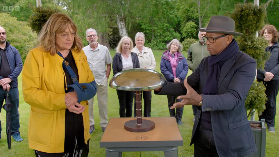 This 1930s lamp got an eye-catching valuation on the Antiques Roadshow. (BBC)