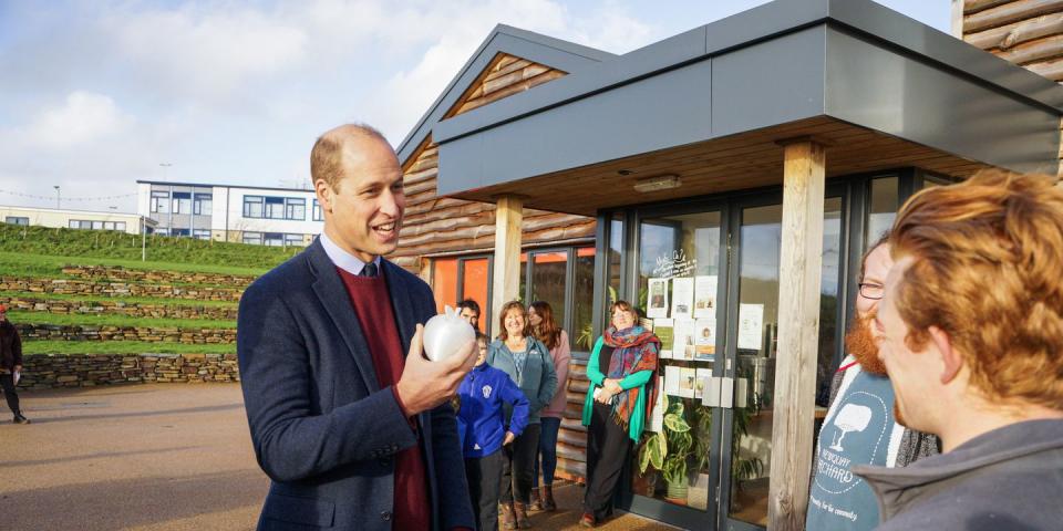 newquay, cornwall   november 24 prince william, prince of wales and duke of cornwall, visits newquay orchard as he makes his first official visit to cornwall on november 24, 2022 in newquay, cornwall  newquay orchard is a seven acre urban greenspace located on duchy of cornwall land, adjacent to nansledan, which provides environmental education, employability training and community events photo by hugh hastingsgetty images