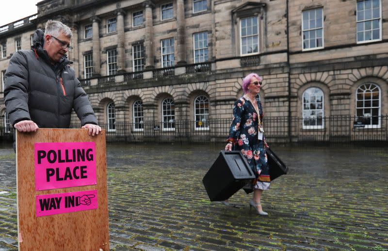 Preparations for Scottish parliamentary election, in Edinburgh