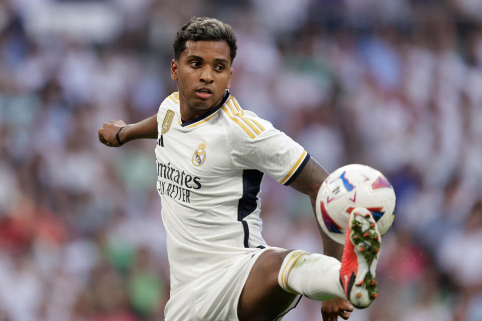 MADRID, SPAIN - OCTOBER 7: Rodrygo Goes of Real Madrid  during the LaLiga EA Sports  match between Real Madrid v Osasuna at the Santiago Bernabeu Stadium on October 7, 2023 in Madrid Spain (Photo by David S. Bustamante/Soccrates/Getty Images)