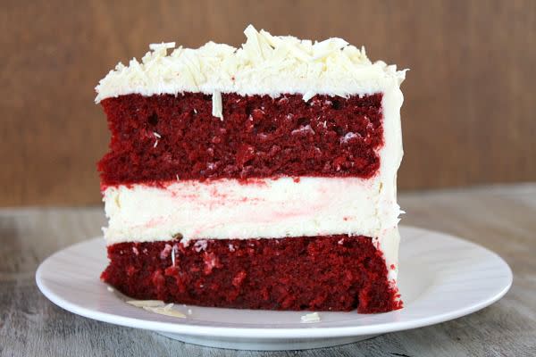 Red Velvet Cheesecake Cake