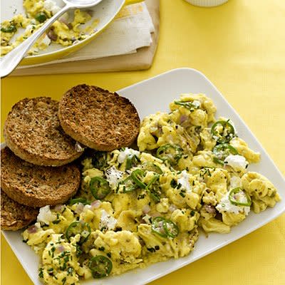 Cheesy Cast-Iron Skillet Scrambled Eggs