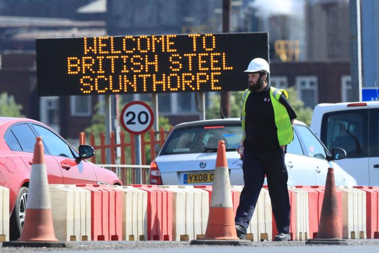 British Steel collapses 'over Brexit' with 25,000 jobs at risk