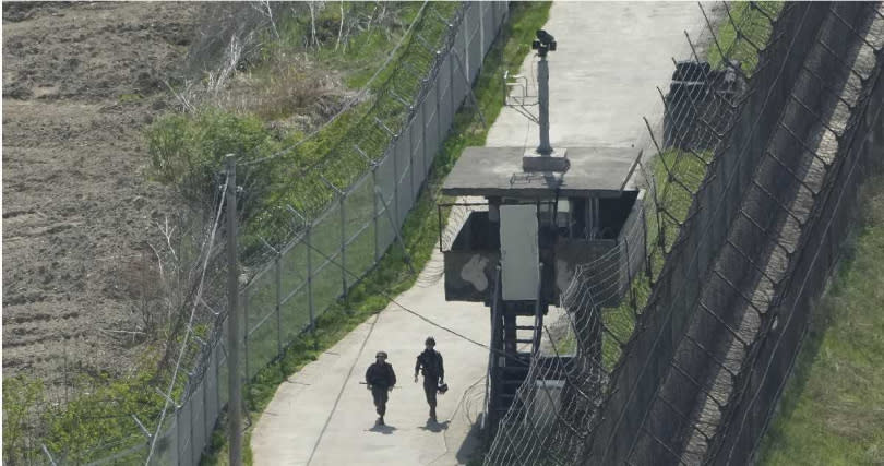 北韓從去年11月起單方面宣布撕毀《9.19軍事協議》，之後便陸續在非軍事區修復10處軍事監視哨所。（圖／達志／美聯社）