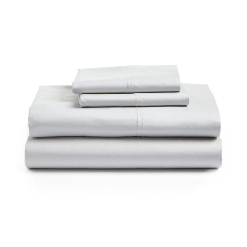 13)  400 Thread Count Sheet Set