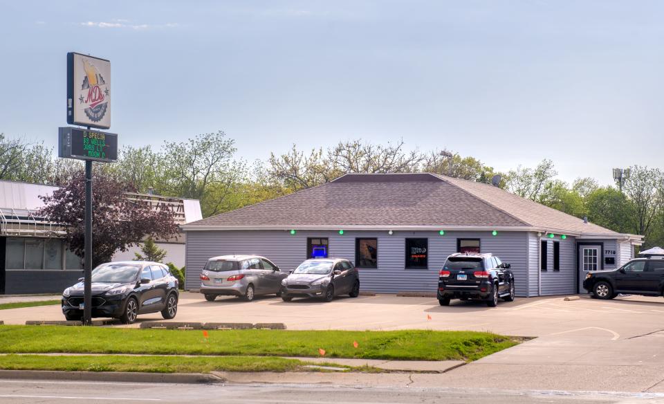 MD's Sports Bar and Grill at 7719 N. University Street in Peoria.