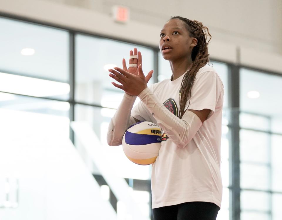 Jan. 19, 2024; Columbus, Ohio, USA; 
Outside hitter Jenaisya Moore practices with the Columbus Fury pro women's volleyball team at Fieldhouse USA.